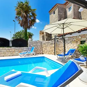 https://lory.in-istria.net